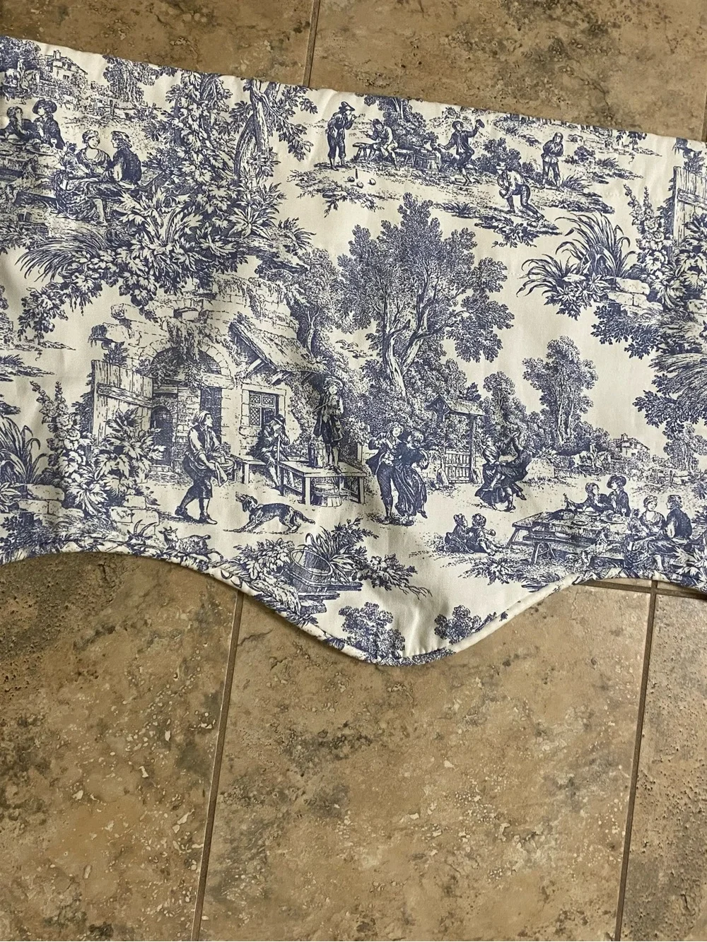 Charming French Country Blue White Toile Scalloped Curtain Window Valance 70”x17